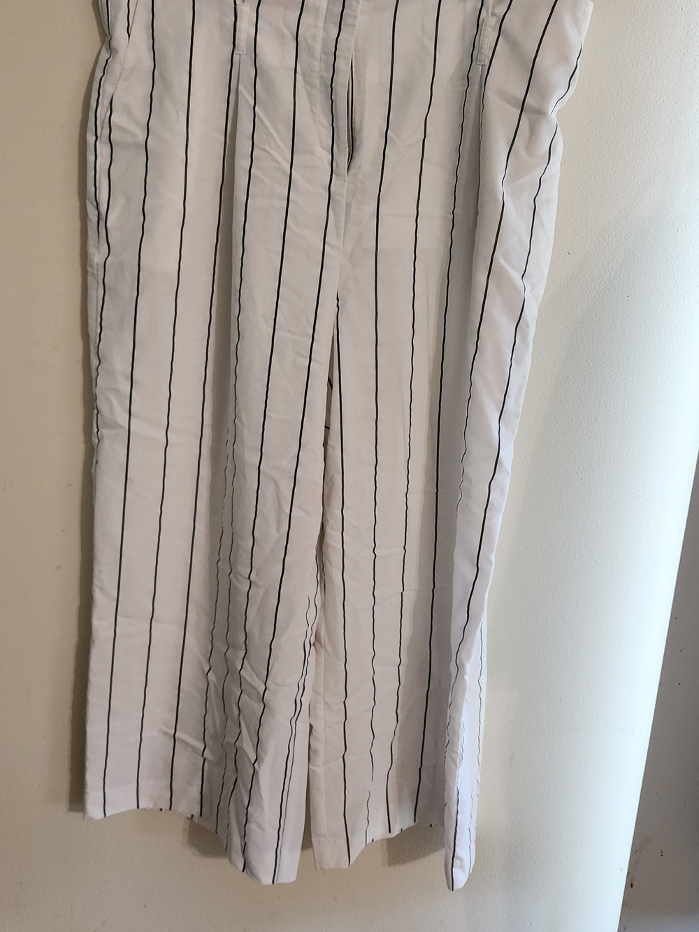 The Limited White Black Pinstripe Paperbag Waist Wide Leg Pants Size 16